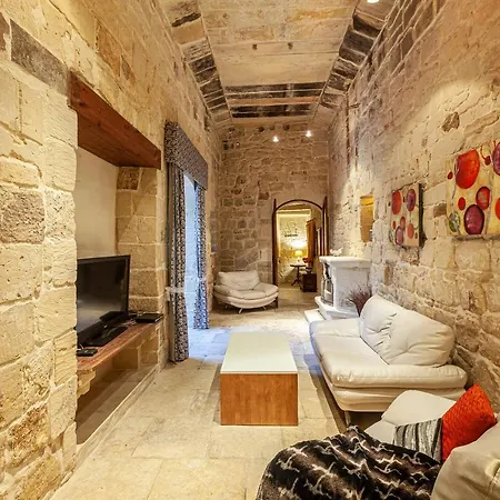 The Dream, A 4br With An Private Pool Area By 360 Estates * Gharghur